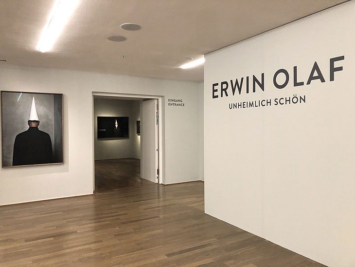 Erwin Olaf. Unheimlich schön - Ausstellung in der Kunsthalle München vom 14.05.-26.09.2021 (©Foto: Martin Schmitz)